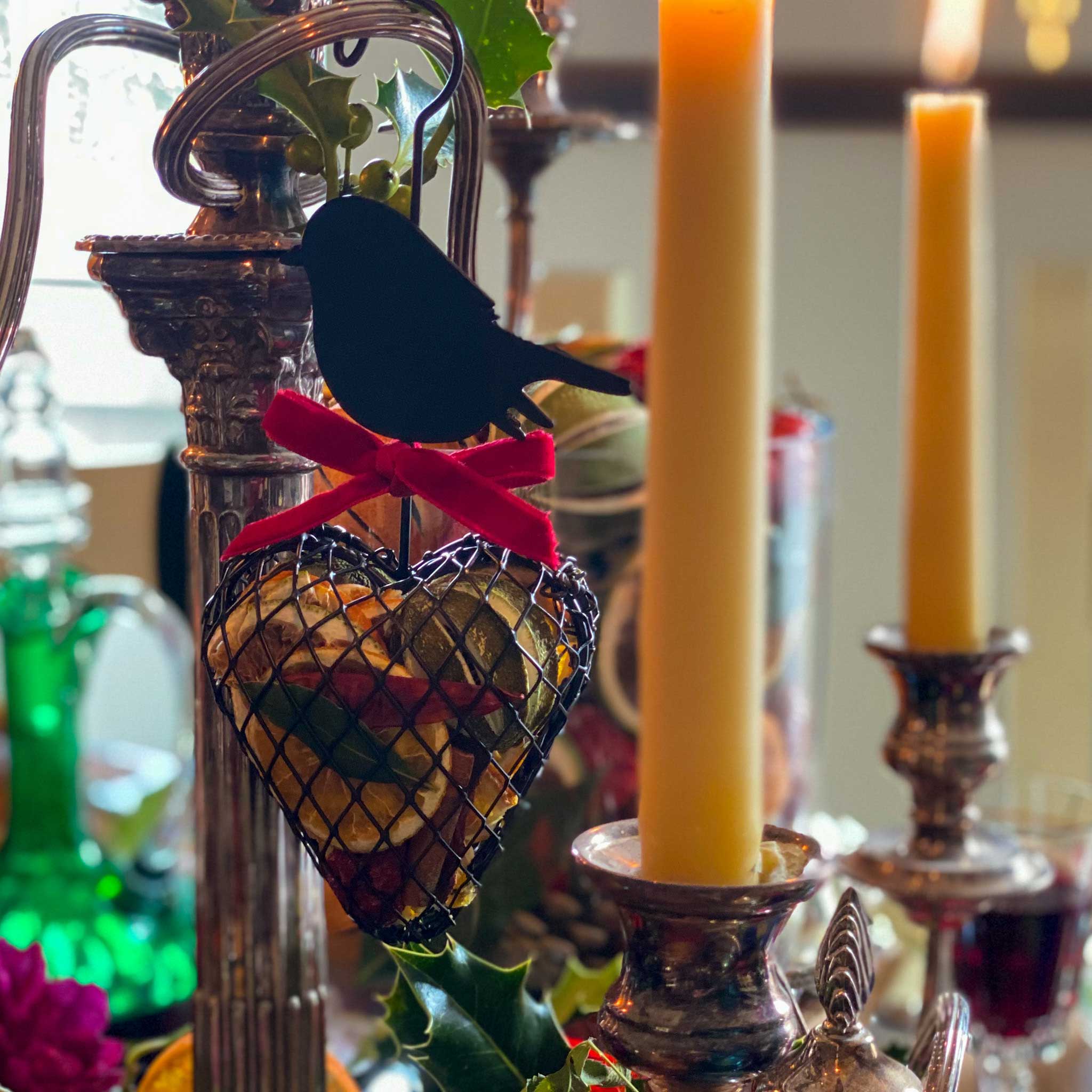 Robin Fruit Hanging Heart Cage - Image 3